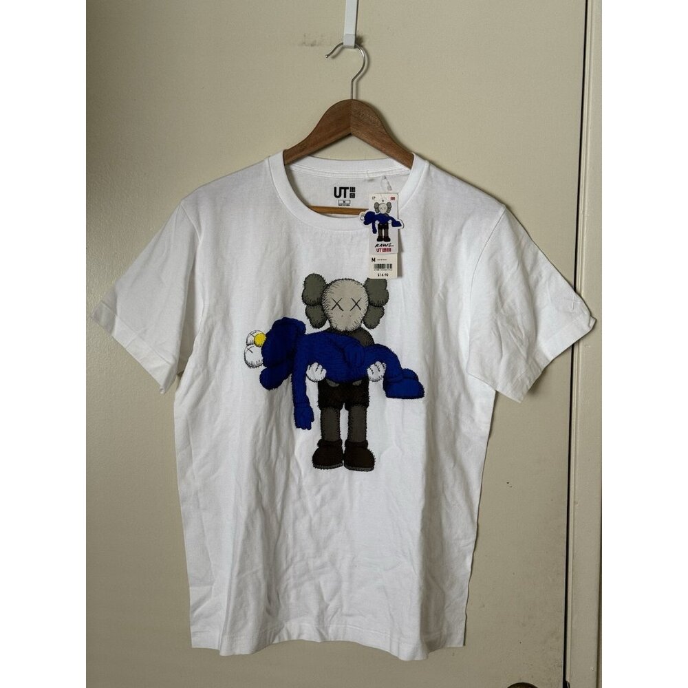 KAWS x Uniqlo Companion Grover T-Shirt Size Medium Tee 2019